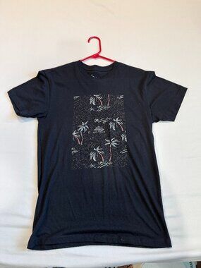 In Premium Quality Graphic T-Shirt - Black